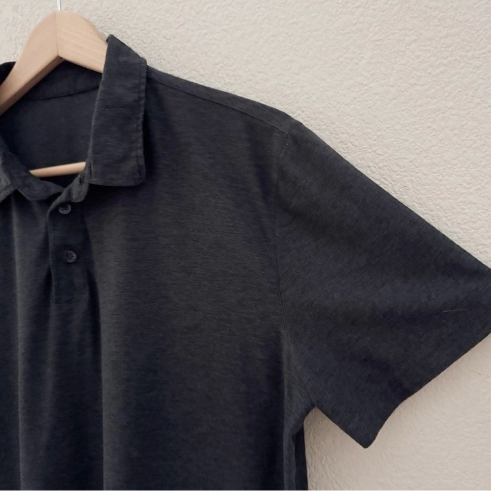 Vuori Strato Tech Polo Shirt Henley Med Black Short Sleeve Classic Casual Golf - Picture 8 of 10